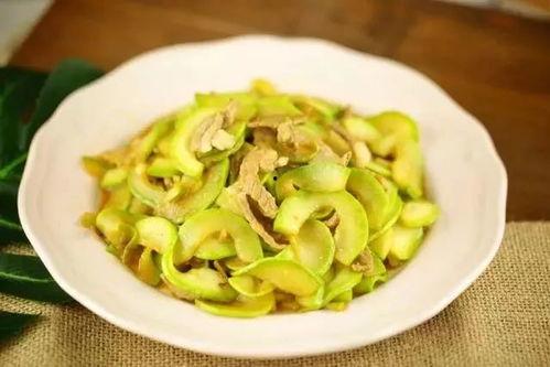 茭瓜炒炖牛肉可以吃吗视频,茭瓜炒炖牛肉烹饪教程